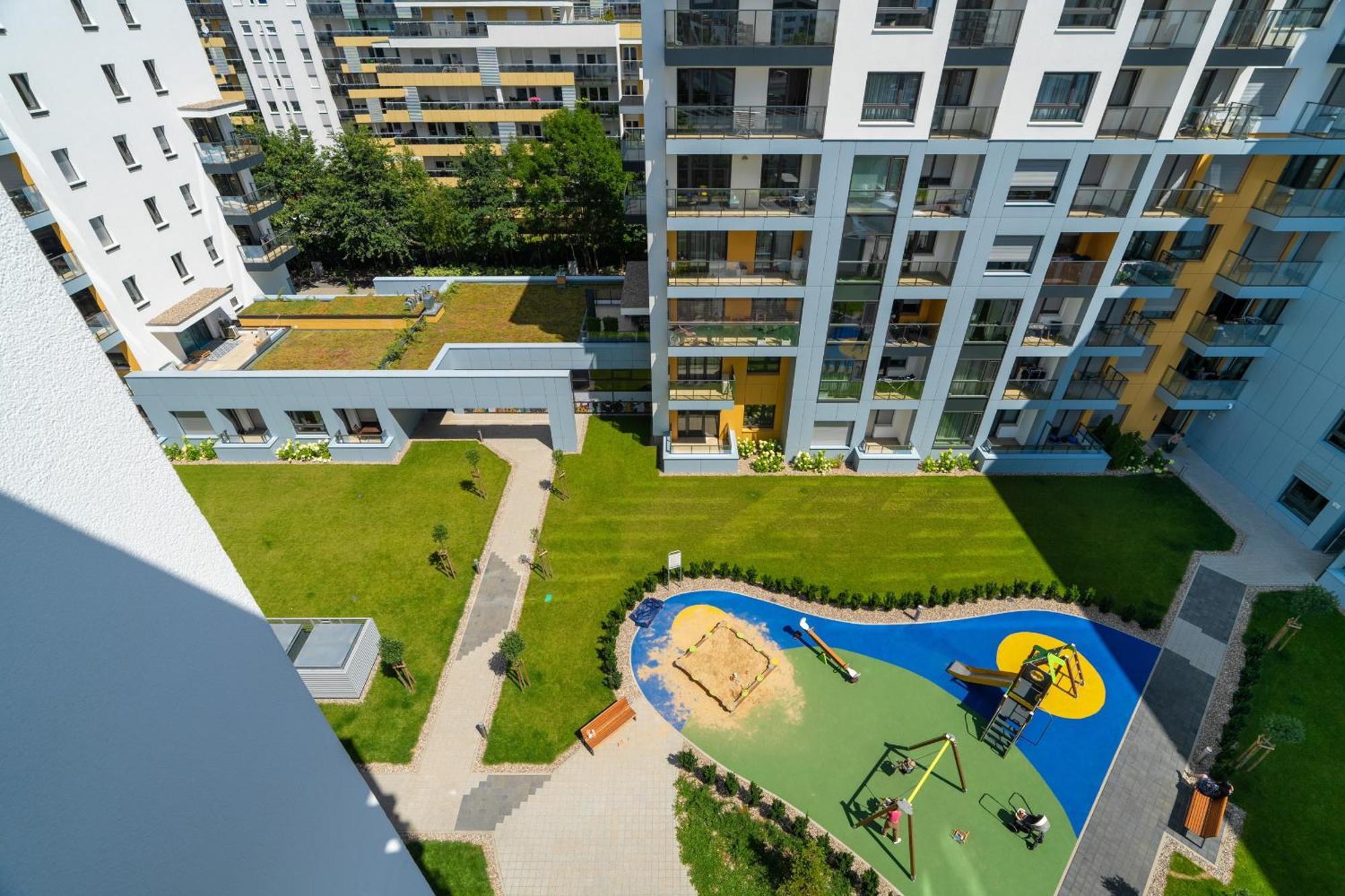 W Zielonej Okolicy Poznania Z Parkingiem By Renters * Poznan