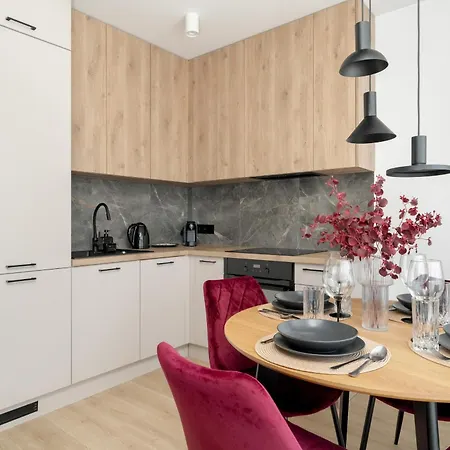 Apartament W Zielonej Okolicy Poznania Z Parkingiem By Noclegi Renters Екстер'єр фото