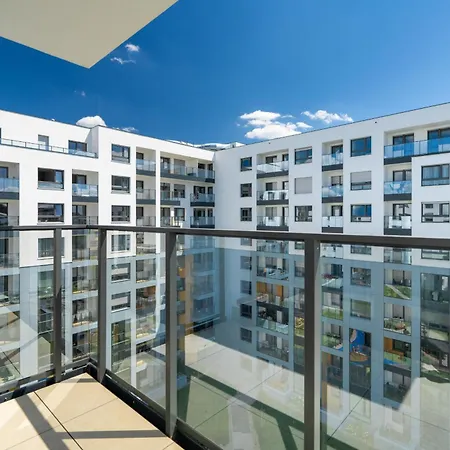 Apartament W Zielonej Okolicy Poznania Z Parkingiem By Noclegi Renters Екстер'єр фото