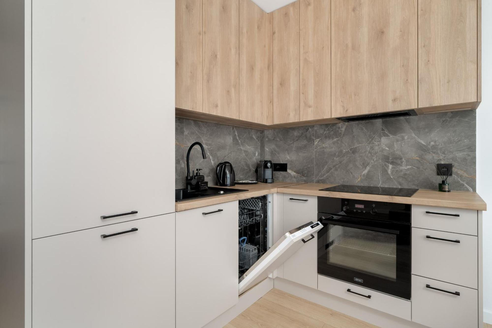 Apartmán W Zielonej Okolicy Poznania Z Parkingiem By Renters *