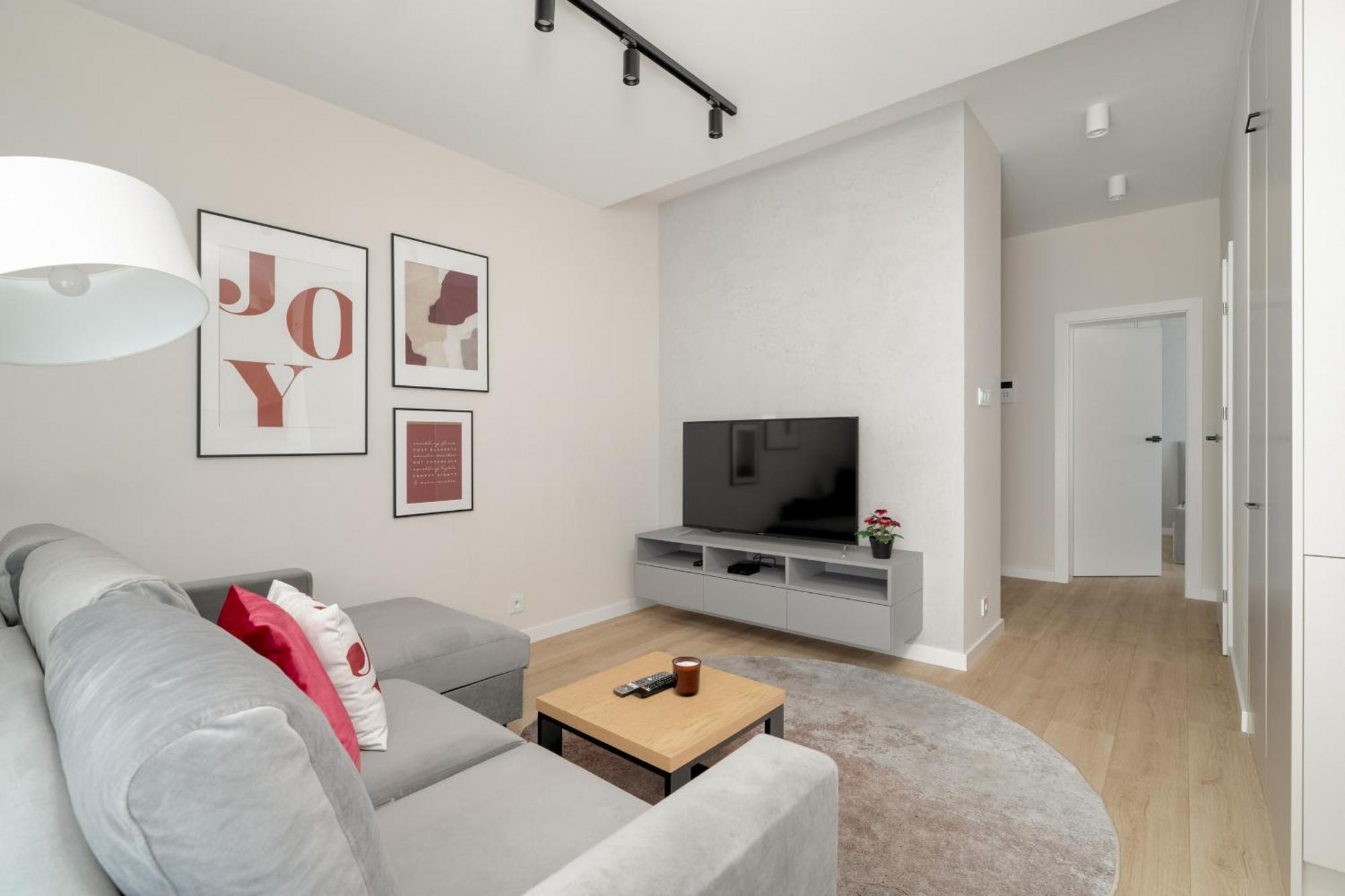Apartmán W Zielonej Okolicy Poznania Z Parkingiem By Renters