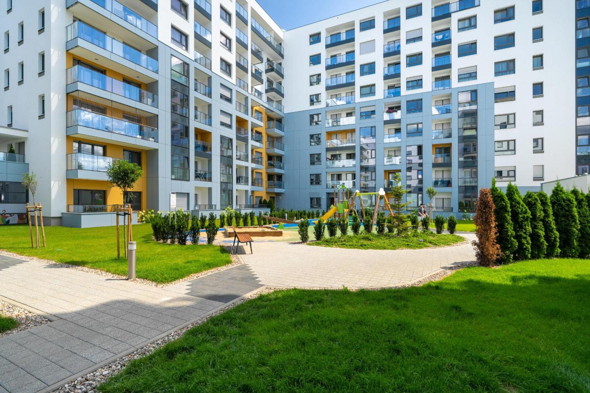 W Zielonej Okolicy Poznania Z Parkingiem By Renters Апартаменти *